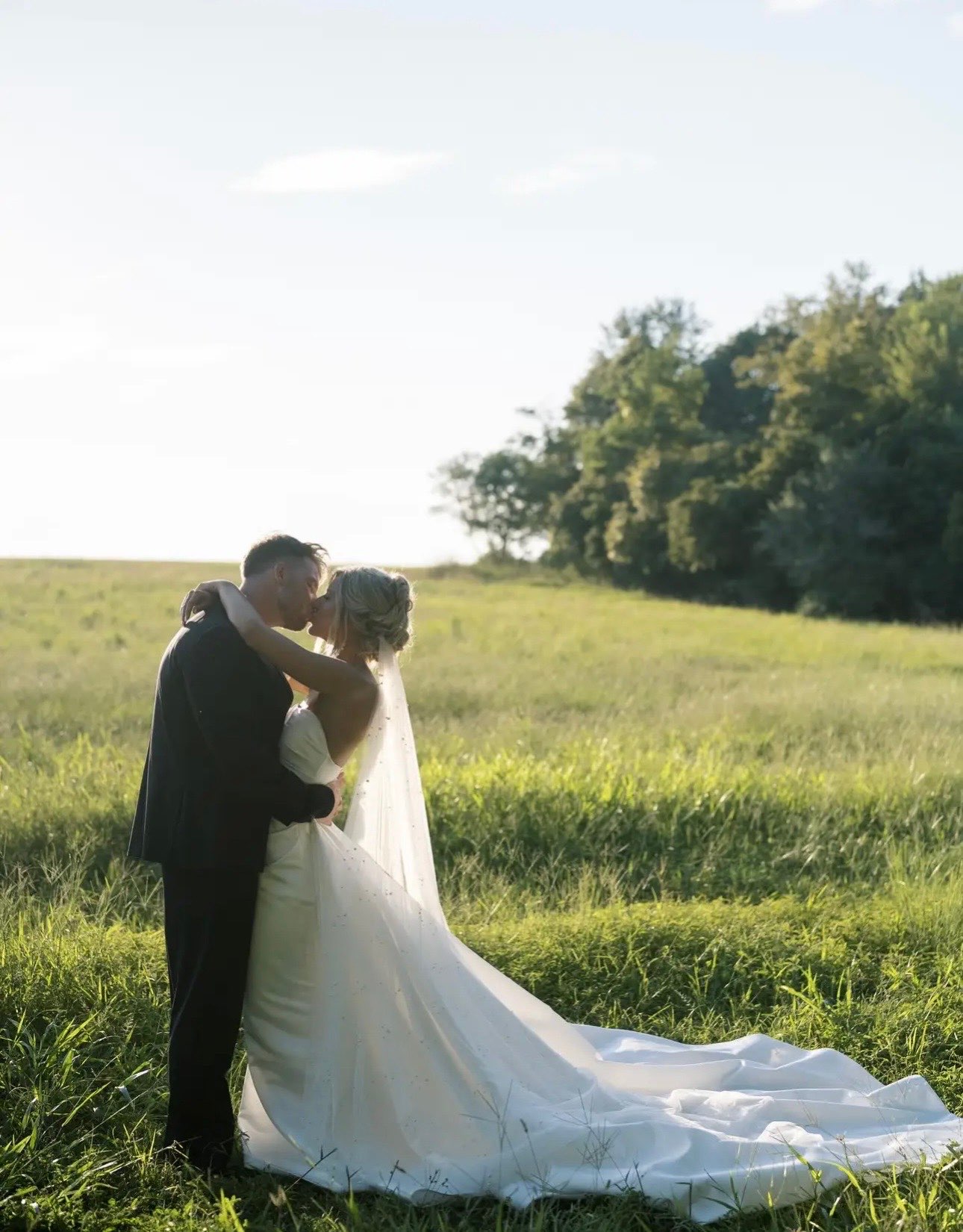 Brides and Grooms, photo 4